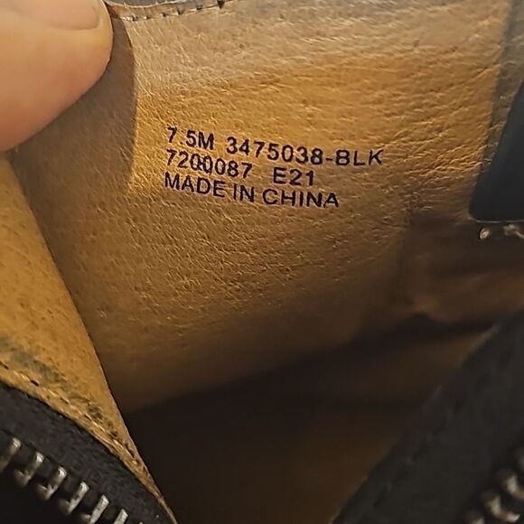 FRYE SUEDE BOOTIES Size 7 - Picture 8 of 9